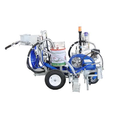 Stroj za barvanje cest